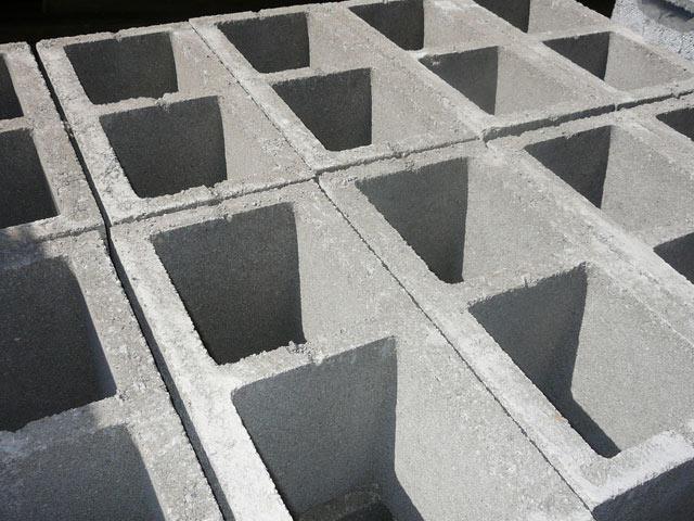 кладка бетонных блоков