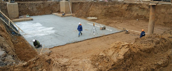 Грамотная бетонная подготовка под фундамент дачного дома