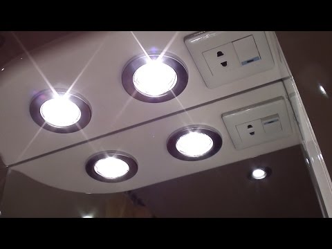 замена лампочек в ванной комнате вместе с фонарями
