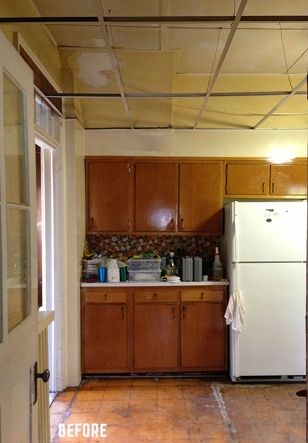 Интерьер кухни с устаревшим ремонтом
