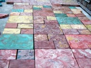 Покраска тротуарной плитки