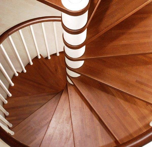 Лестница Утиный шаг – особенности конструкции