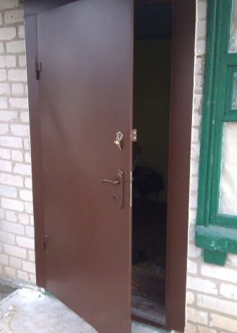 Реставрация входных дверей