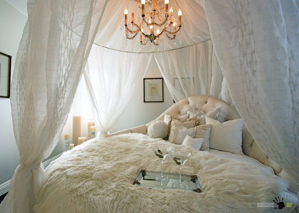 Романтичная обстановка спальни
